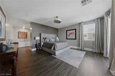 302 Shaded Canyon Drive, Henderson, NV 89012 Primary Bedroom