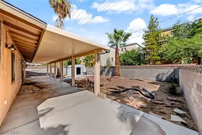 229 Shadow Lane, Las Vegas, NV 89106 Patio