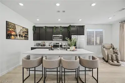 1744 Porta Volta, Henderson, NV 89011 Kitchen