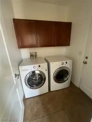 8974 Ellenbrook Street, Las Vegas, NV 89148 Laundry