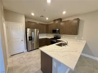 3179 Brynley Avenue, Henderson, NV 89044 Kitchen