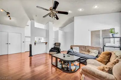 1600 North Torrey Pines Drive 202, Las Vegas, NV 89108 