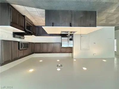 6784 Pivot Point Street, Las Vegas, NV 89148 Kitchen