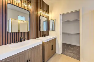 4517 Rockpine Drive, North Las Vegas, NV 89081 Primary Bathroom