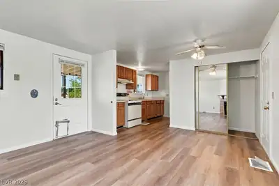 126 North Andersen Street, Overton, NV 89040 Dining Area