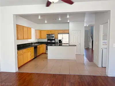 7796 Somerhill Point Way, Las Vegas, NV 89139 Kitchen