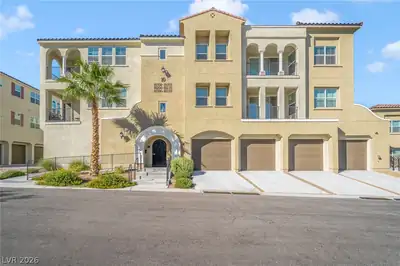 2555 Hampton Road 10108 Henderson, NV 89052