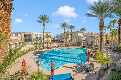 2555 Hampton Road 10108, Henderson, NV 89052 Pool