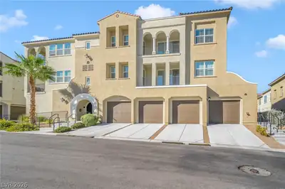 2555 Hampton Road 10108, Henderson, NV 89052 Front of Structure