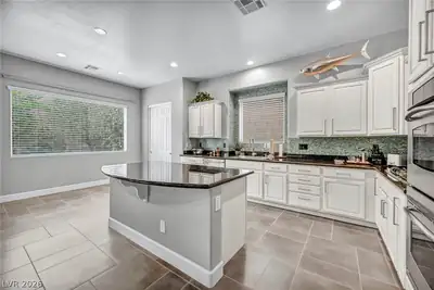 2672 La Boutique Street, Henderson, NV 89044 Kitchen