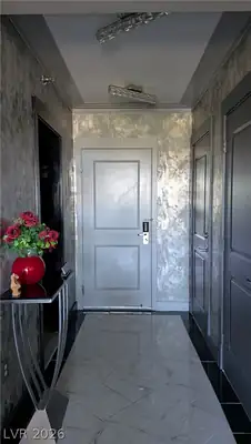 29 Montelago Blvd 304, Henderson, NV 89011 Entrance Foyer