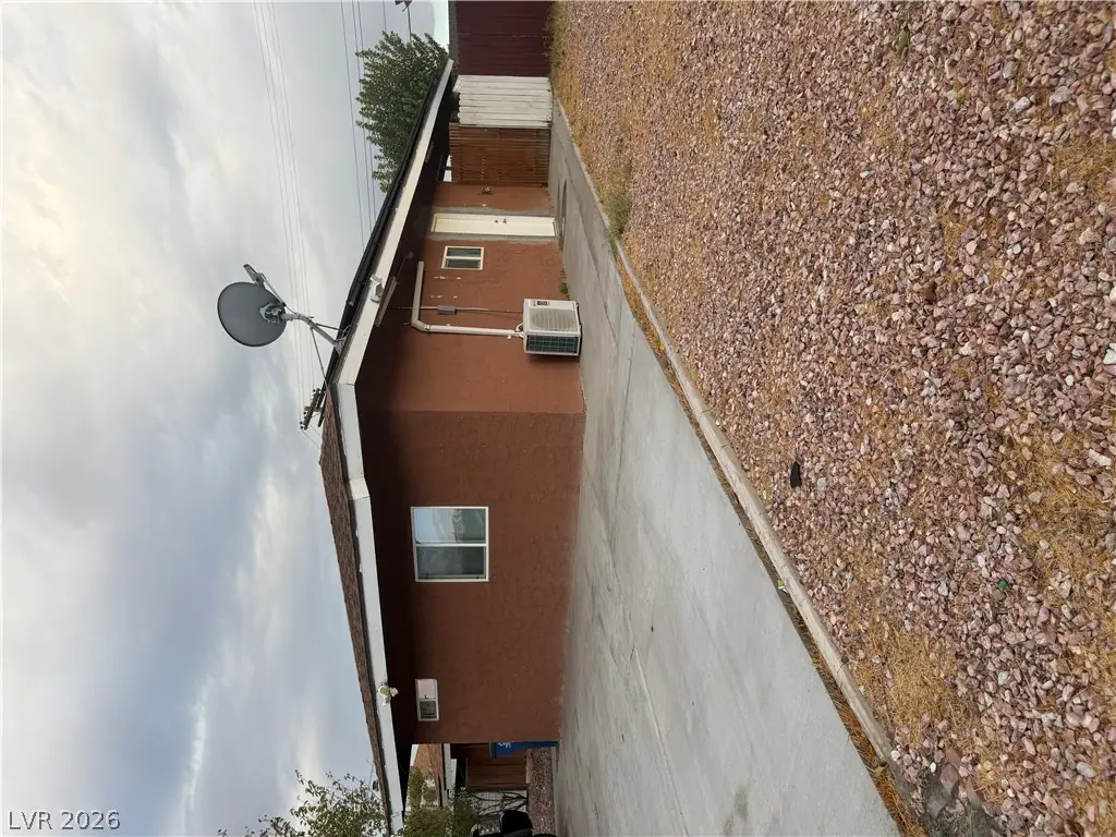 5709 Cabrillo Circle, Las Vegas, NV 89108
