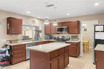 1524 Bright View Drive, Las Vegas, NV 89119 Kitchen