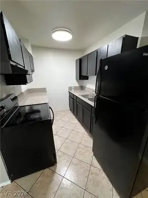 2100 Stewart Avenue B, Las Vegas, NV 89101 Kitchen