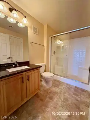 5855 Valley Drive 2115, North Las Vegas, NV 89031 Primary Bathroom