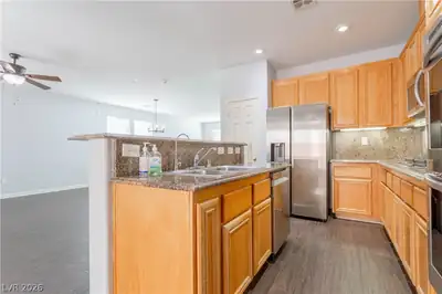 2136 Mountain Rail Drive, North Las Vegas, NV 89084 Kitchen