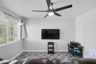 5330 East Charleston Boulevard 45, Las Vegas, NV 89142 Living Room