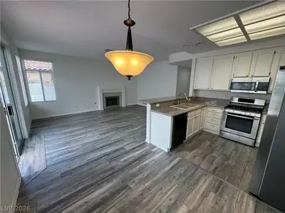 9712 English Saddle Circle, Las Vegas, NV 89117 Kitchen