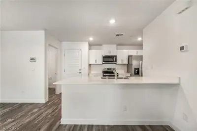 9864 Maple Pass Avenue, Las Vegas, NV 89178 Kitchen