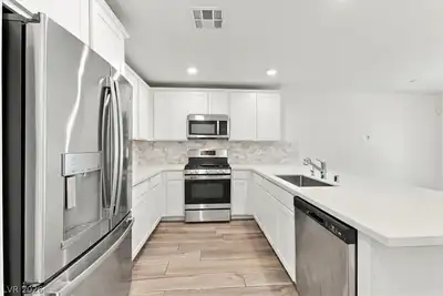 10775 Purdy Court, Las Vegas, NV 89166 Kitchen