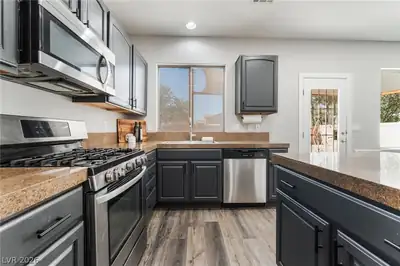 6527 Velvet Silk Street, North Las Vegas, NV 89084 Kitchen