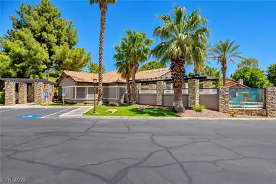 2750 South DURANGO Drive 2122, Las Vegas, NV 89117 Front of Structure