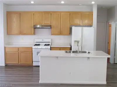10046 Lemon Valley Avenue, Las Vegas, NV 89147 Kitchen
