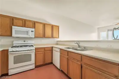 9062 Kimo Street, Las Vegas, NV 89123 Kitchen