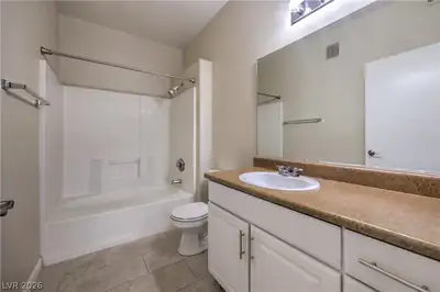8250 North Grand Canyon Drive 1006, Las Vegas, NV 89166 Primary Bathroom