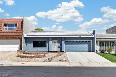 3338 Dunham Court, Las Vegas, NV 89121 Front of Structure