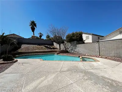 3921 Hampton Grove Court, Las Vegas, NV 89129 Pool