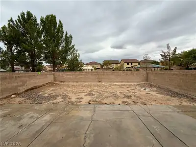 5313 Hollyridge Street, North Las Vegas, NV 89081 Yard