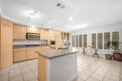 8821 Fall Green Avenue, Las Vegas, NV 89129 