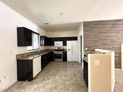 2646 GOOD FELLOWS Street, Las Vegas, NV 89135 Kitchen