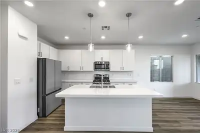 11540 OBSERVATION POINT Avenue, Las Vegas, NV 89138 Kitchen