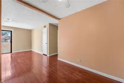 5264 Child Court 92, Las Vegas, NV 89103 Living Room