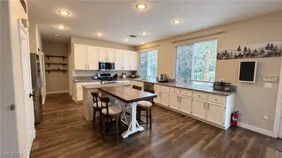 1138 Port Sunlight Court, Henderson, NV 89014 Kitchen