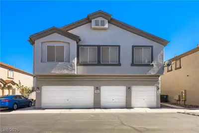 5944 Trickling Descent Street 101, Henderson