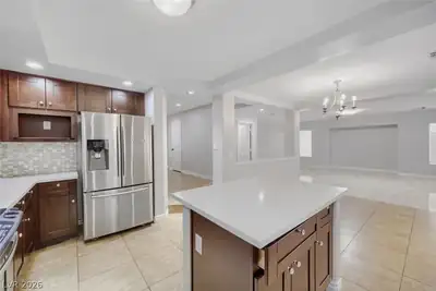 6615 West Camero Avenue, Las Vegas, NV 89139 Kitchen