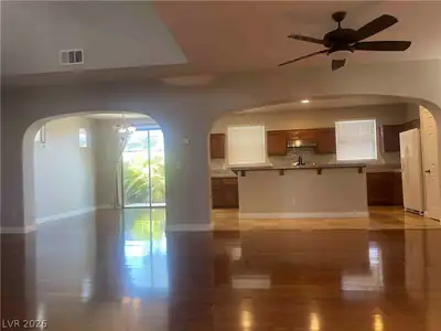 1613 YELLOW TULIP Place n, Henderson, NV 89012 Living Room