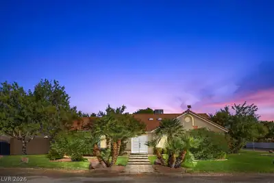 7650 Cowboy Trail Las Vegas, NV 89131