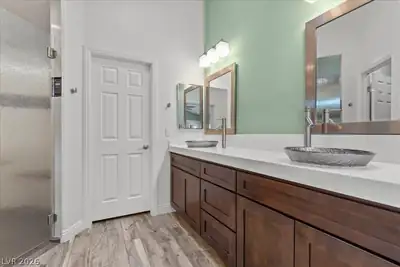 7650 Cowboy Trail, Las Vegas, NV 89131 