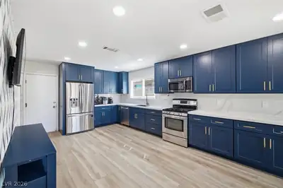 7624 Alina Avenue, Las Vegas, NV 89145 Kitchen