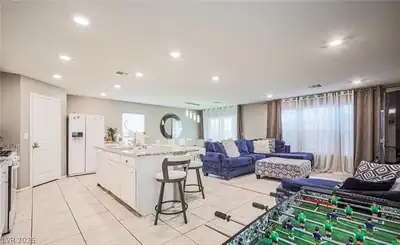 5860 Mia Skye Street, Las Vegas, NV 89148 Living Room