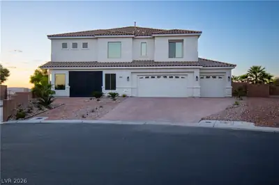 7614 Noche Oscura Circle, Las Vegas, NV 89139 