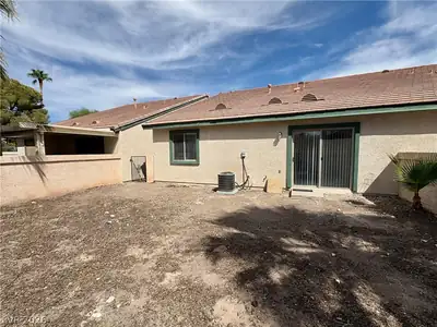 4011 Chalfont Court, Las Vegas, NV 89121 Back of Structure