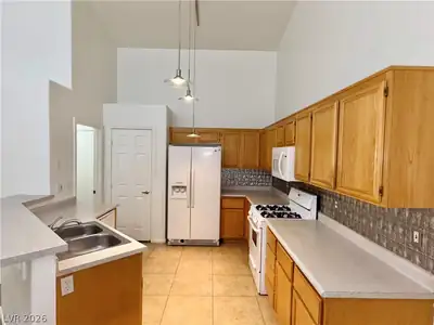 4011 Chalfont Court, Las Vegas, NV 89121 Kitchen