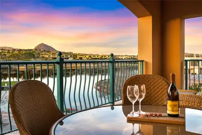 30 Strada Di Villaggio 151 Henderson, NV 89011