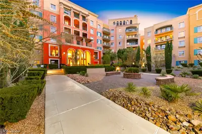 30 Strada Di Villaggio 151, Henderson, NV 89011 Courtyard