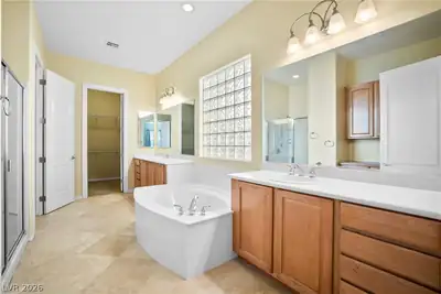 2079 Cotton Valley Street, Henderson, NV 89052 Primary Bathroom